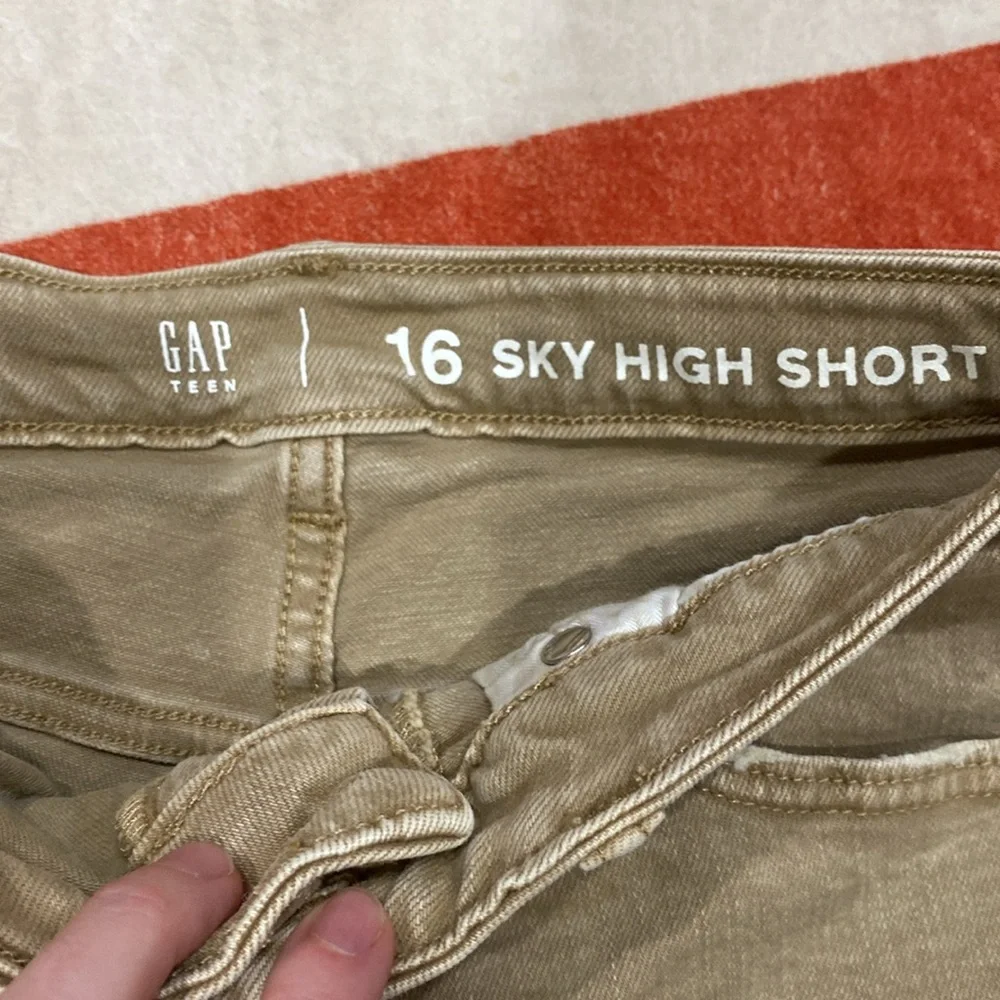 Gap Teen Denim Shorts tan sand color size 16